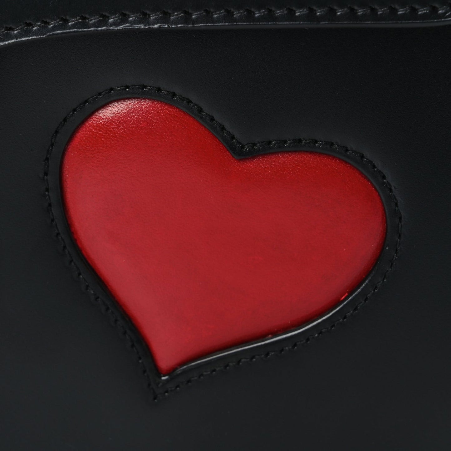 Knight Calfskin Malaga Kid Heart Medium GG Marmont Chain Handle Bag Black Hibiscus Red Multicolor