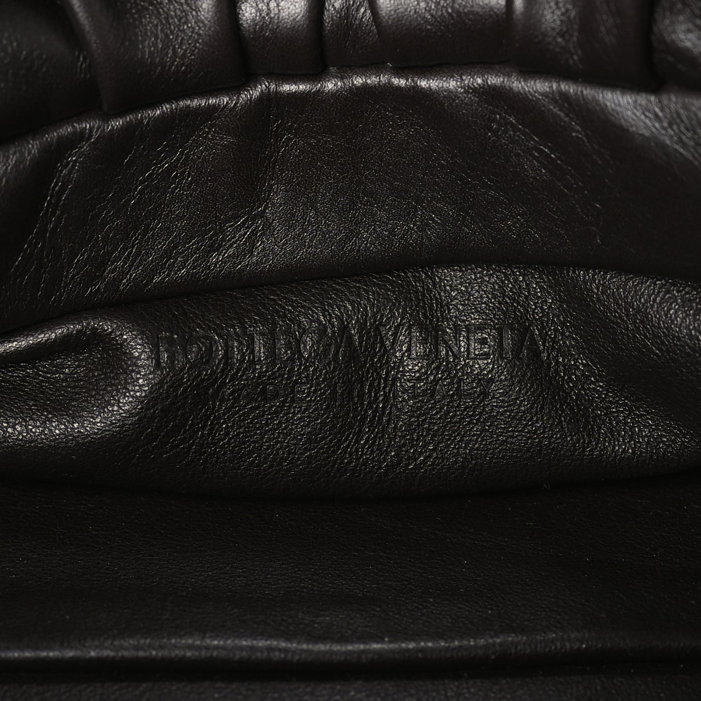 Calfskin The Pouch Chain Fondant