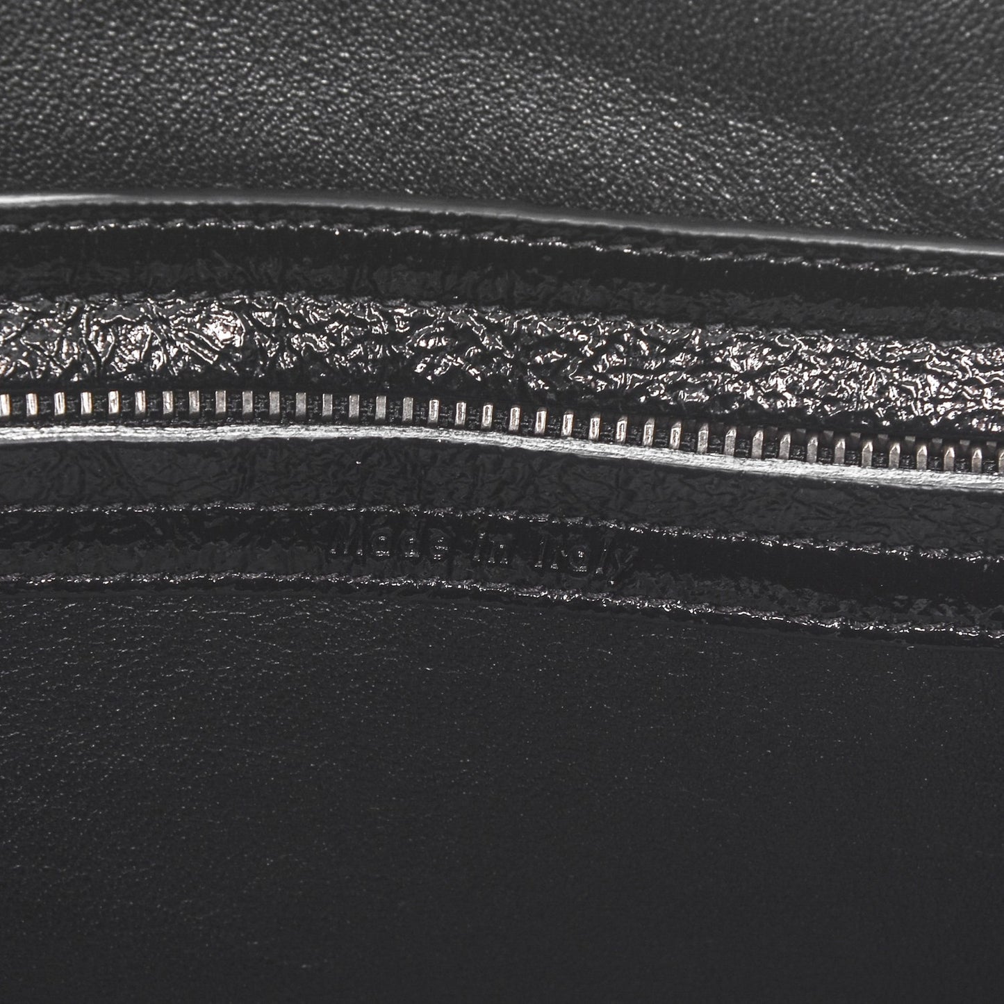 Shiny Goatskin Medium Phantom Luggage Black