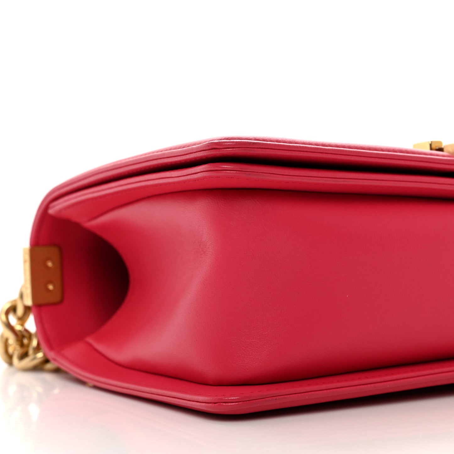 Lambskin Quilted Medium Boy Flap Fuchsia