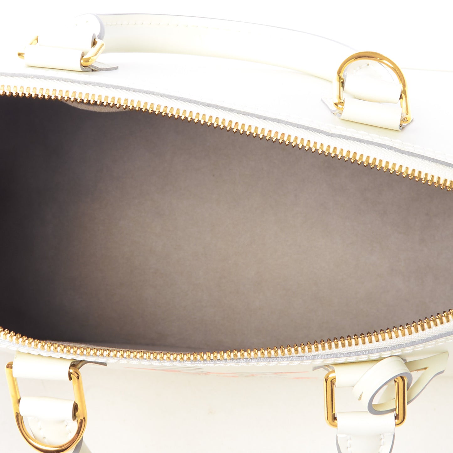 Smooth Calfskin Signature Alma PM White