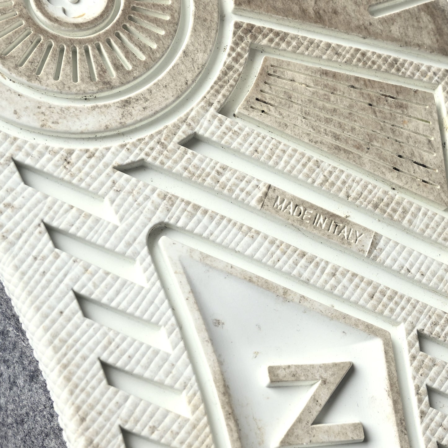 Wool Mens LV Trainer Sneakers 10 Grey