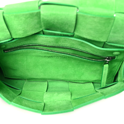 Bottega Veneta Grained Calfskin Maxi Intrecciato Cassette Crossbody Bag Pistachio 5 of 10