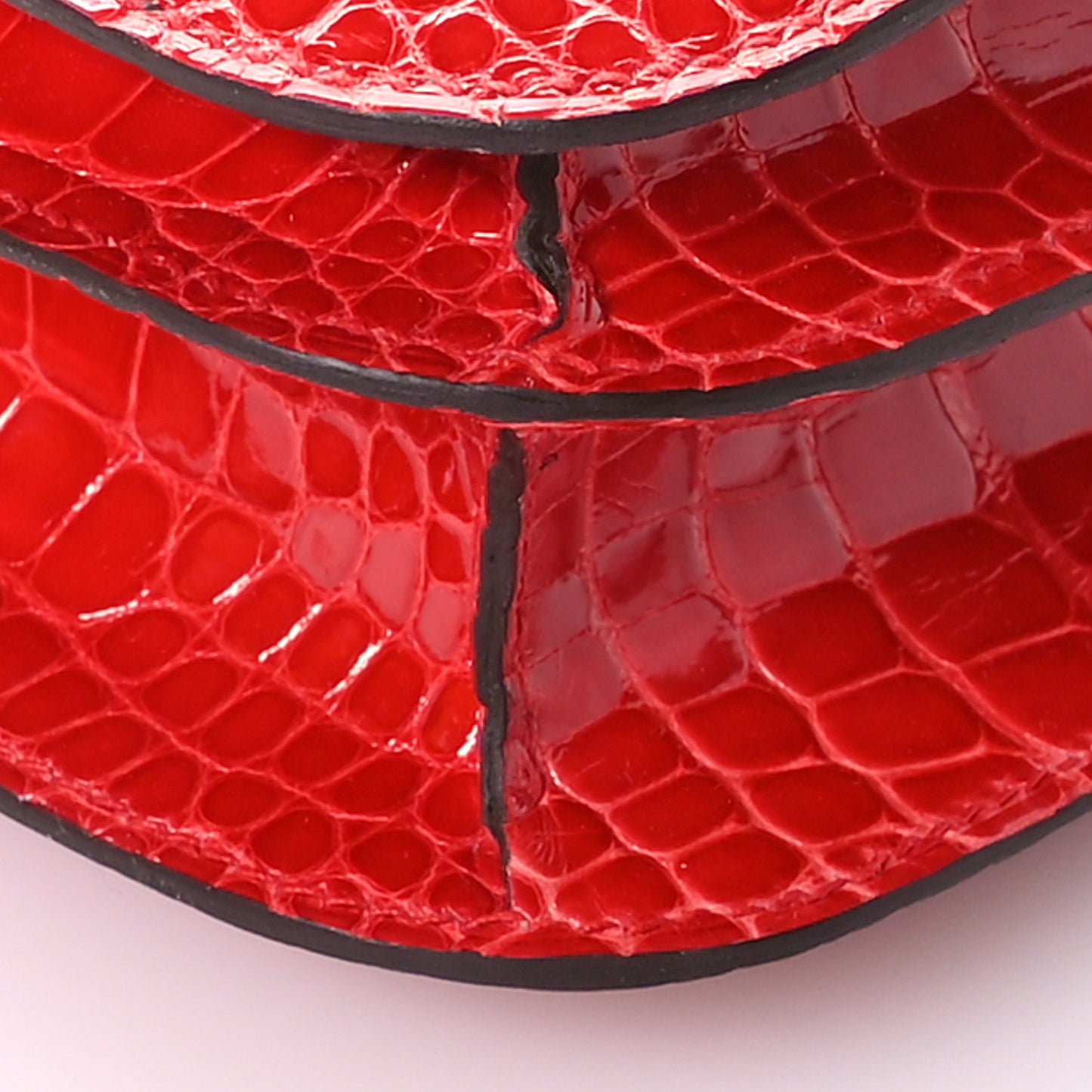 Shiny Alligator Constance 18 Rouge de Coeur