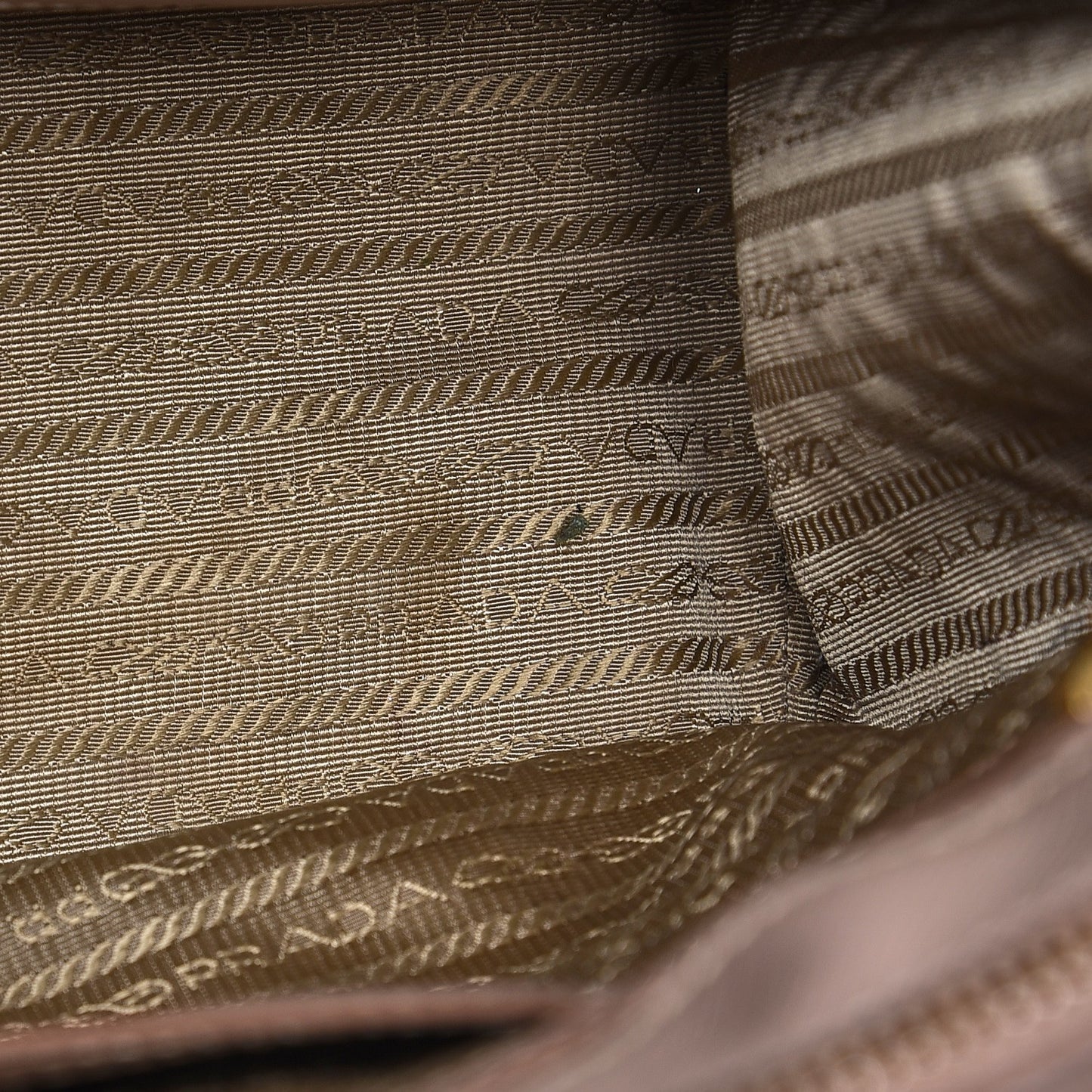 Saffiano Large Galleria Double Zip Tote Cammeo