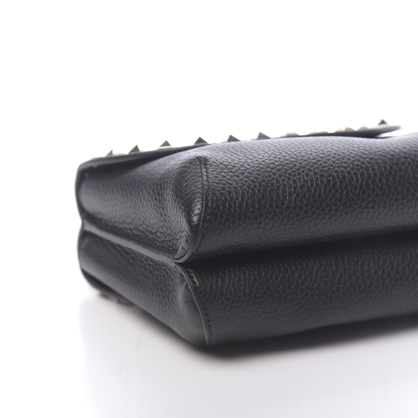 Pebbled Calfskin Rockstud Pouch On Chain Black