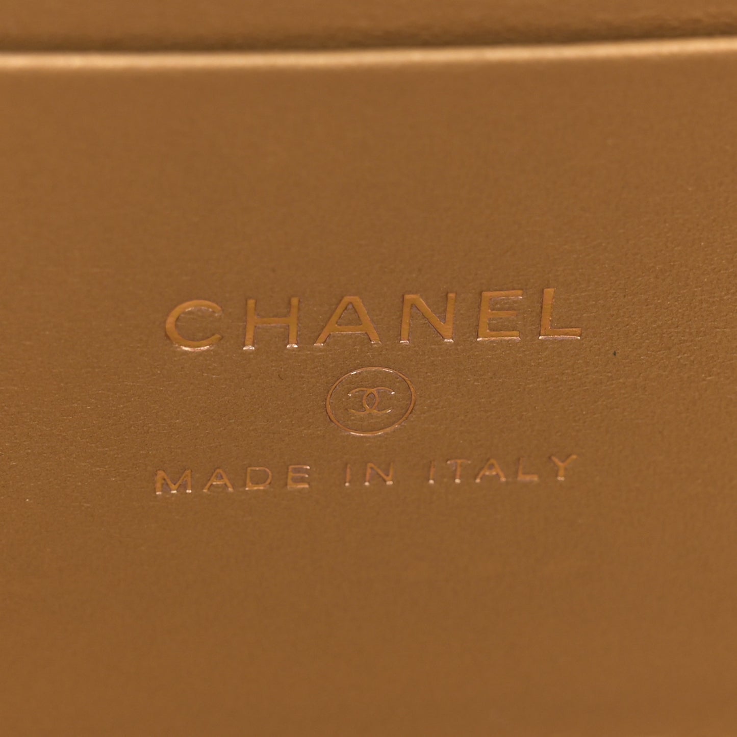 Lambskin Quilted Small Pearl Crush Vanity Case With Chain Pink