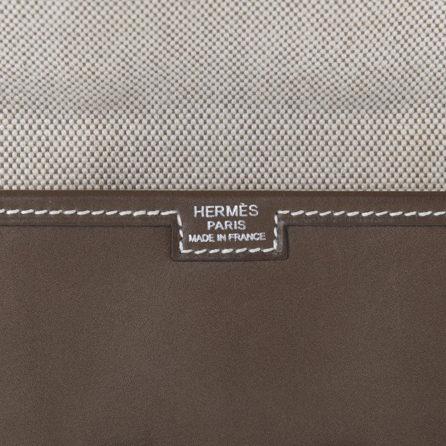 Box Jige PM Clutch Etoupe