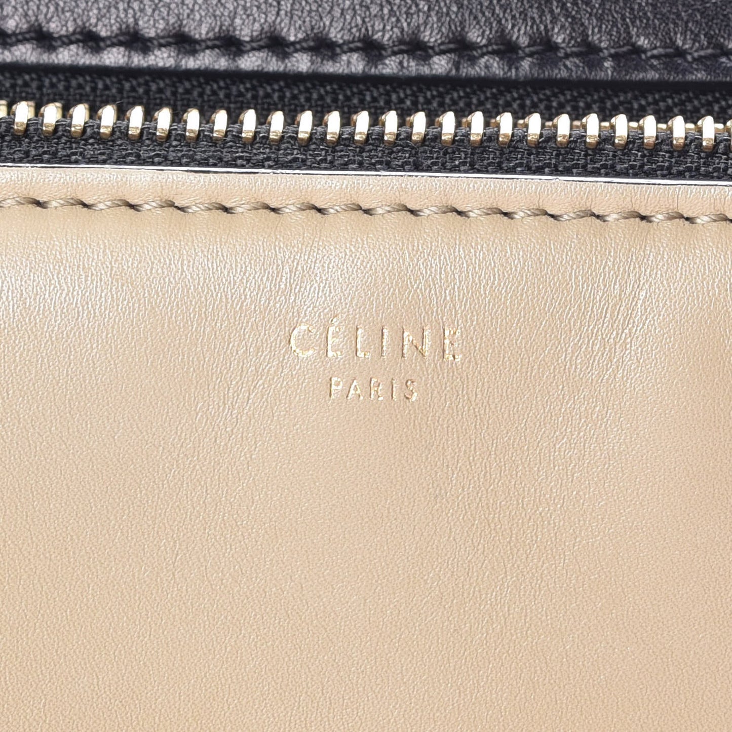 Smooth Calfskin Medium Bi-Color Edge Shoulder Bag Black Cream