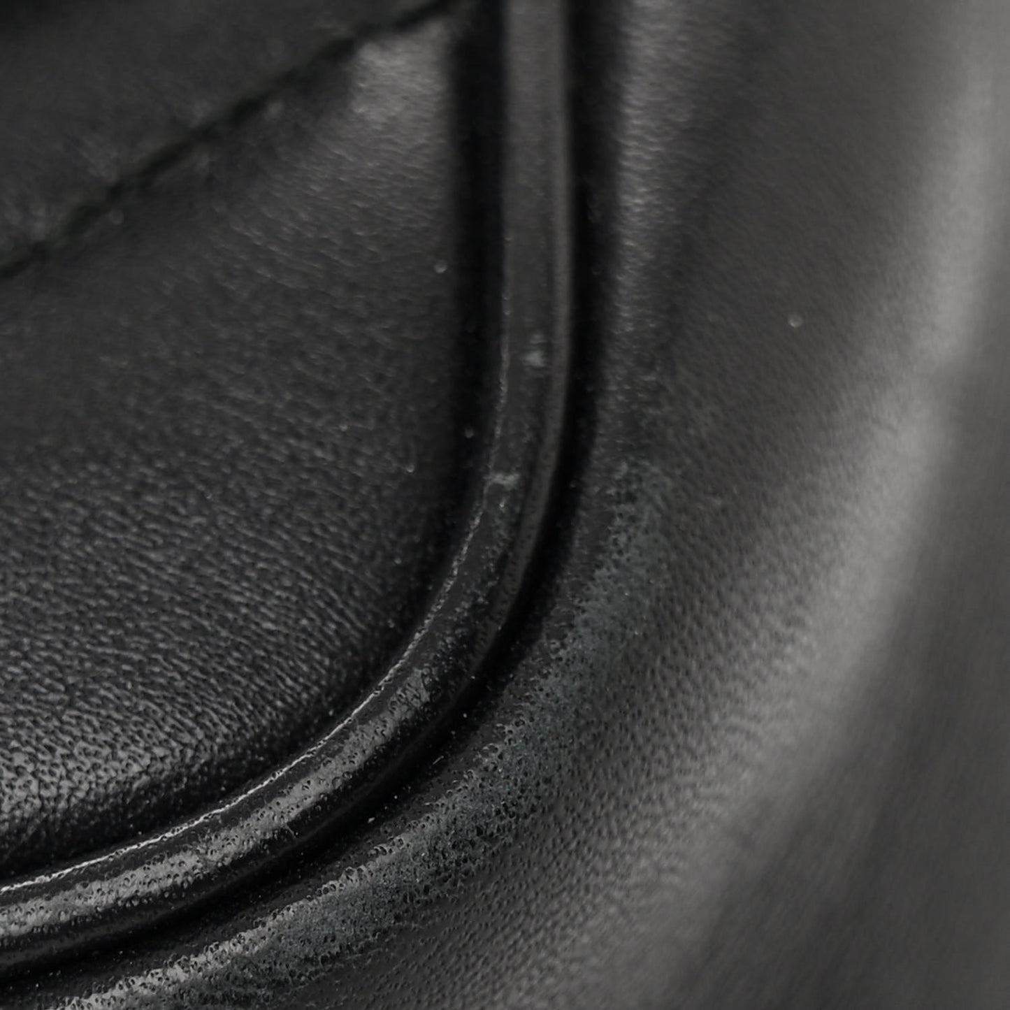 Calfskin Matelasse Super Mini GG Marmont Shoulder Bag Black