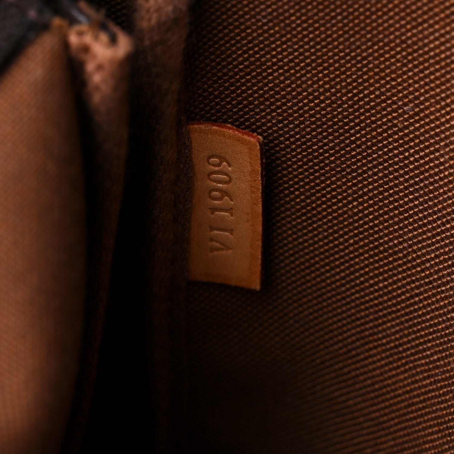 Louis Vuitton Monogram Pochette Accessories 7 of 11