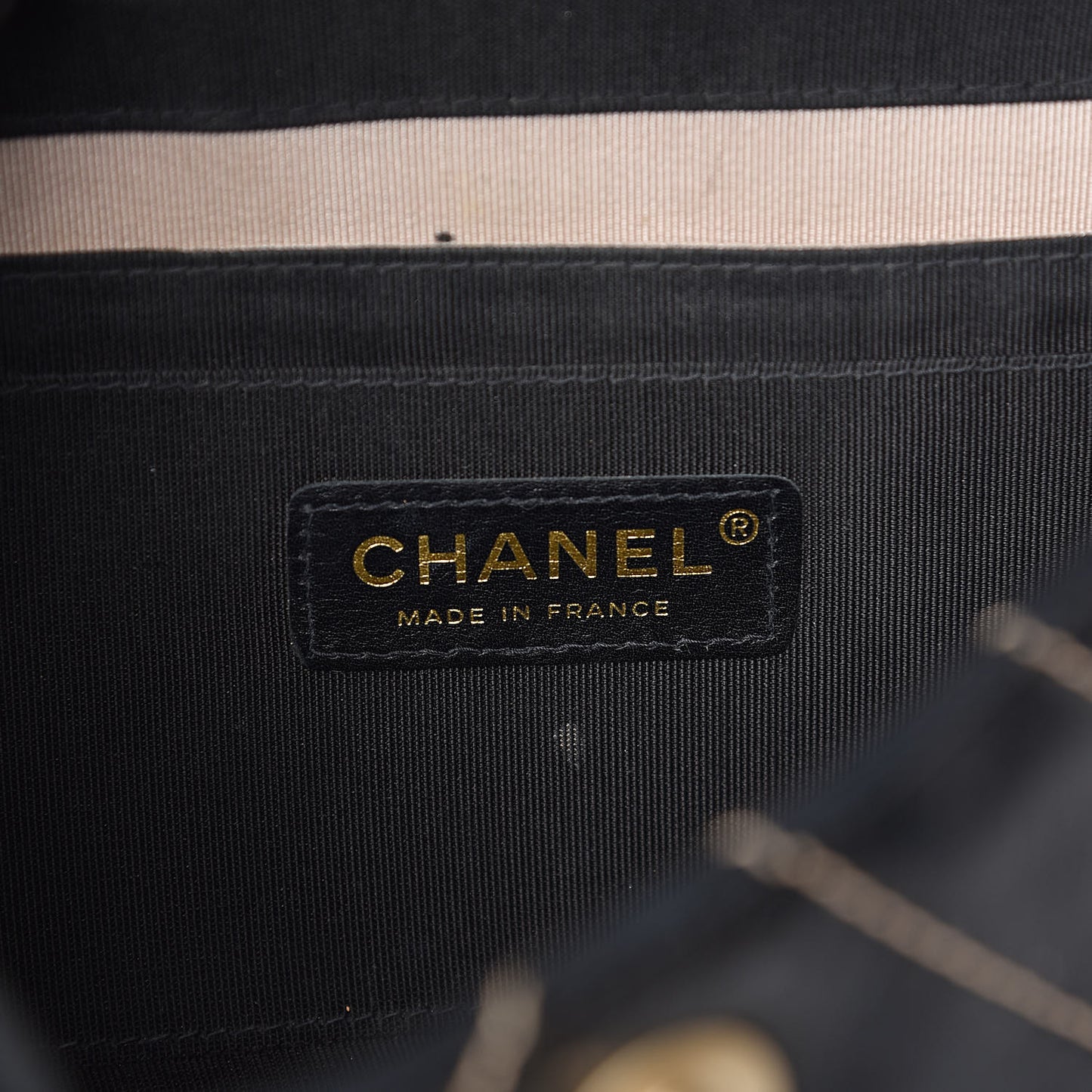 Lambskin Chevron Small Single Flap Bag Black Beige