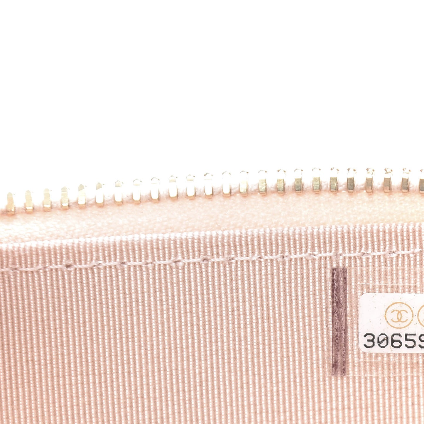 Caviar Quilted Mini Vanity Case With Chain Light Pink