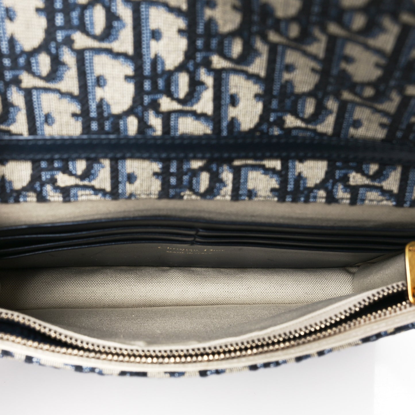 Oblique Saddle Chain Pouch Blue