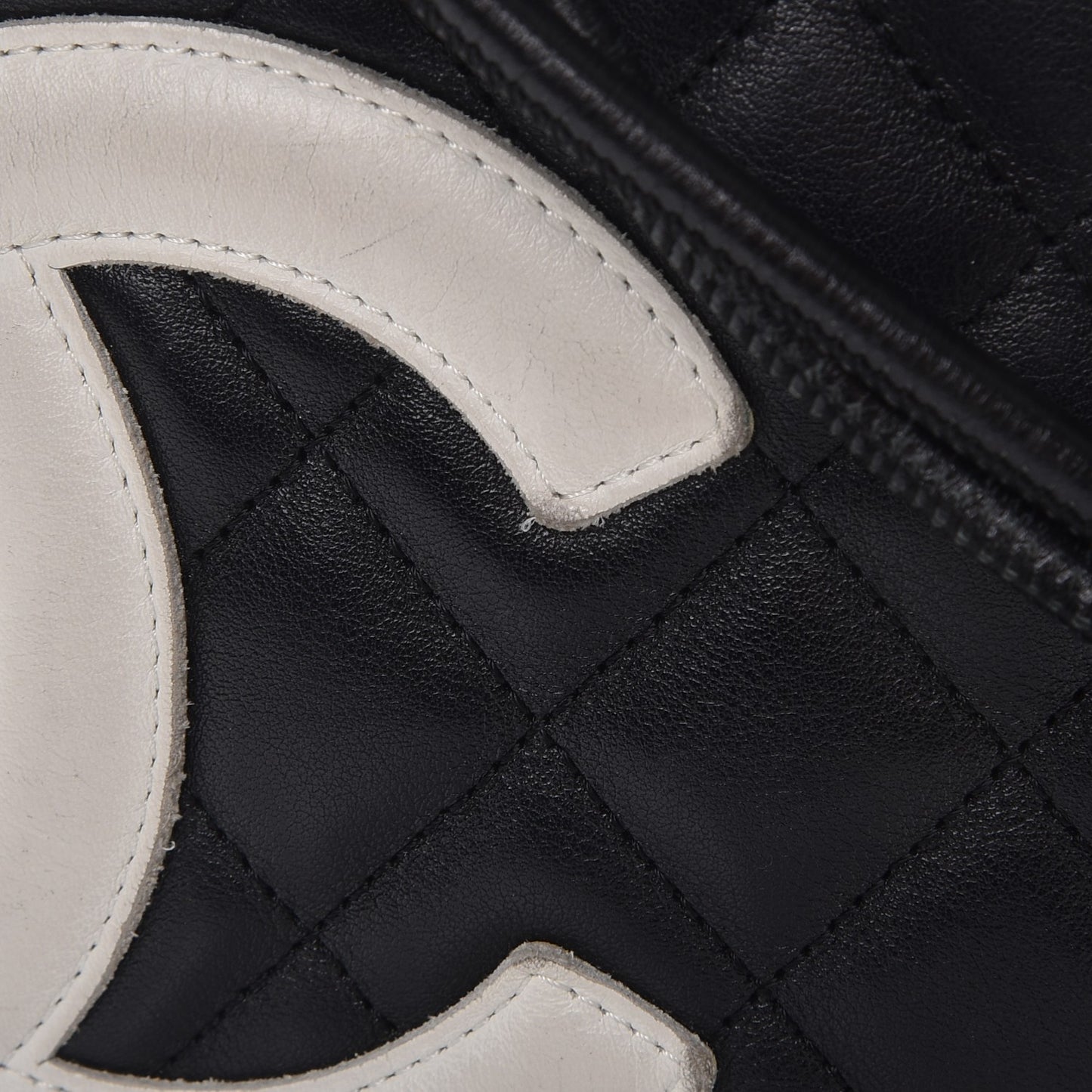 Calfskin Cambon Flat Messenger Black