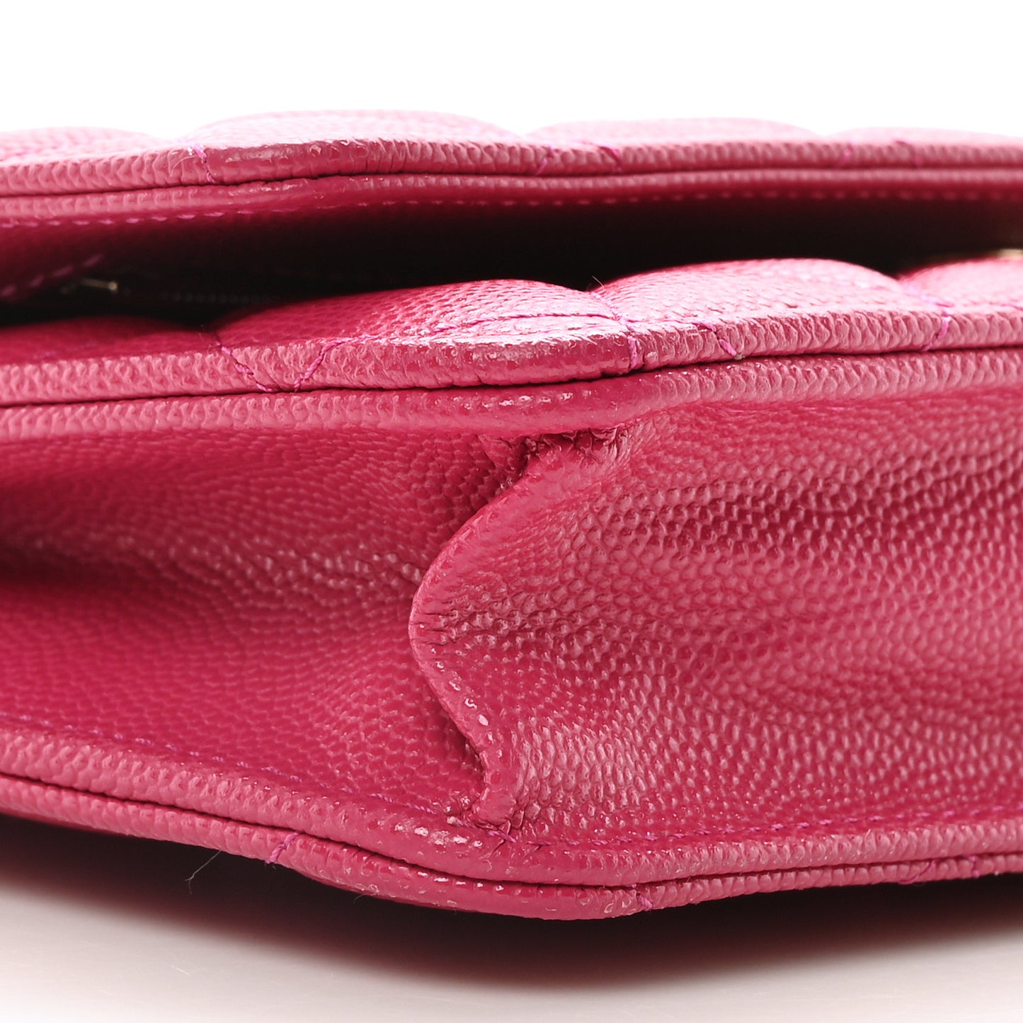 Caviar Quilted Wallet On Chain WOC Fuchsia