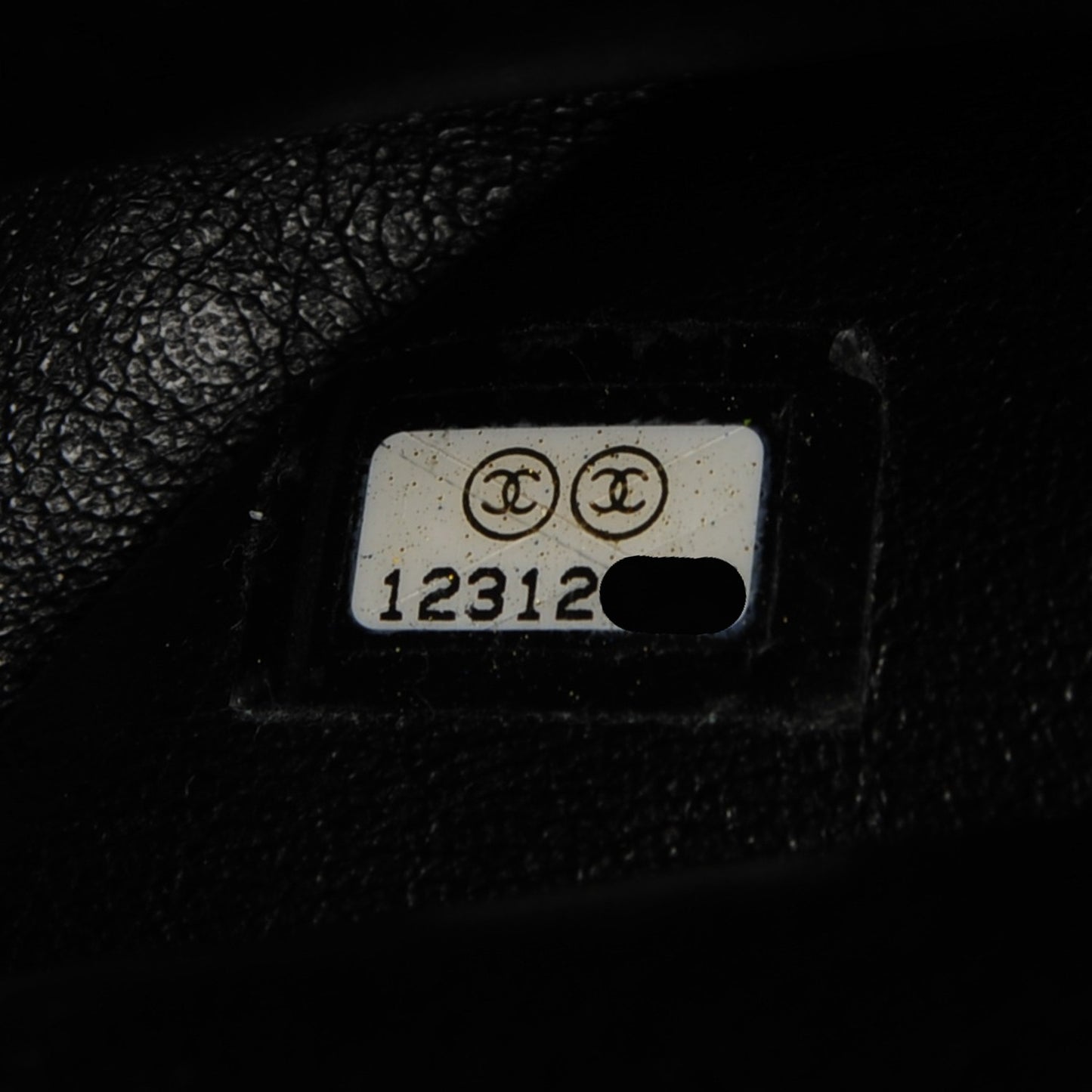 Caviar Half Moon Wallet On Chain WOC Black