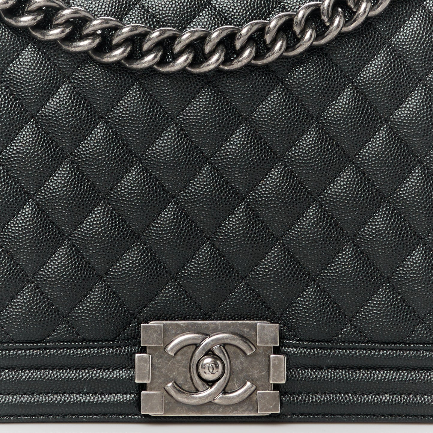 Caviar Quilted New Medium Boy Flap Black