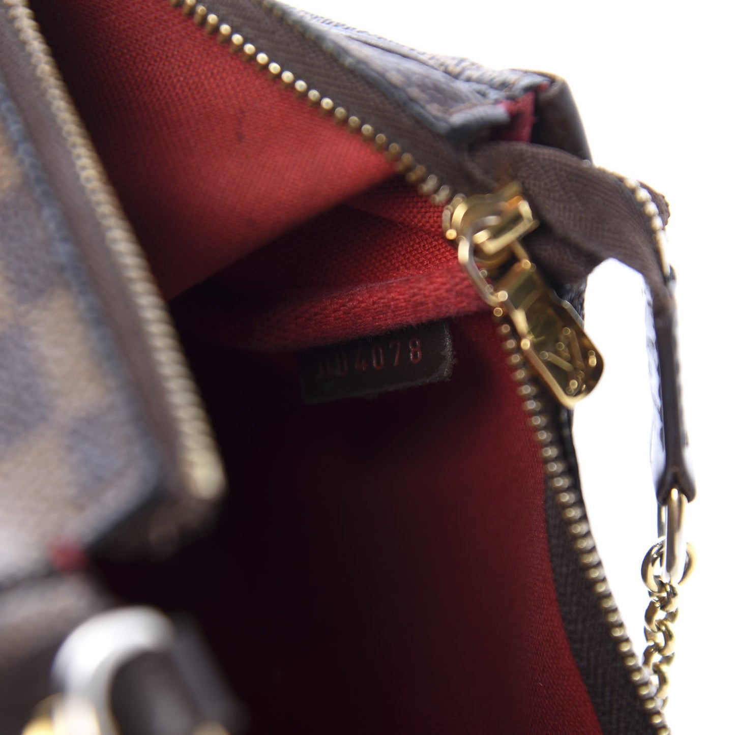 Damier Ebene Eva Clutch