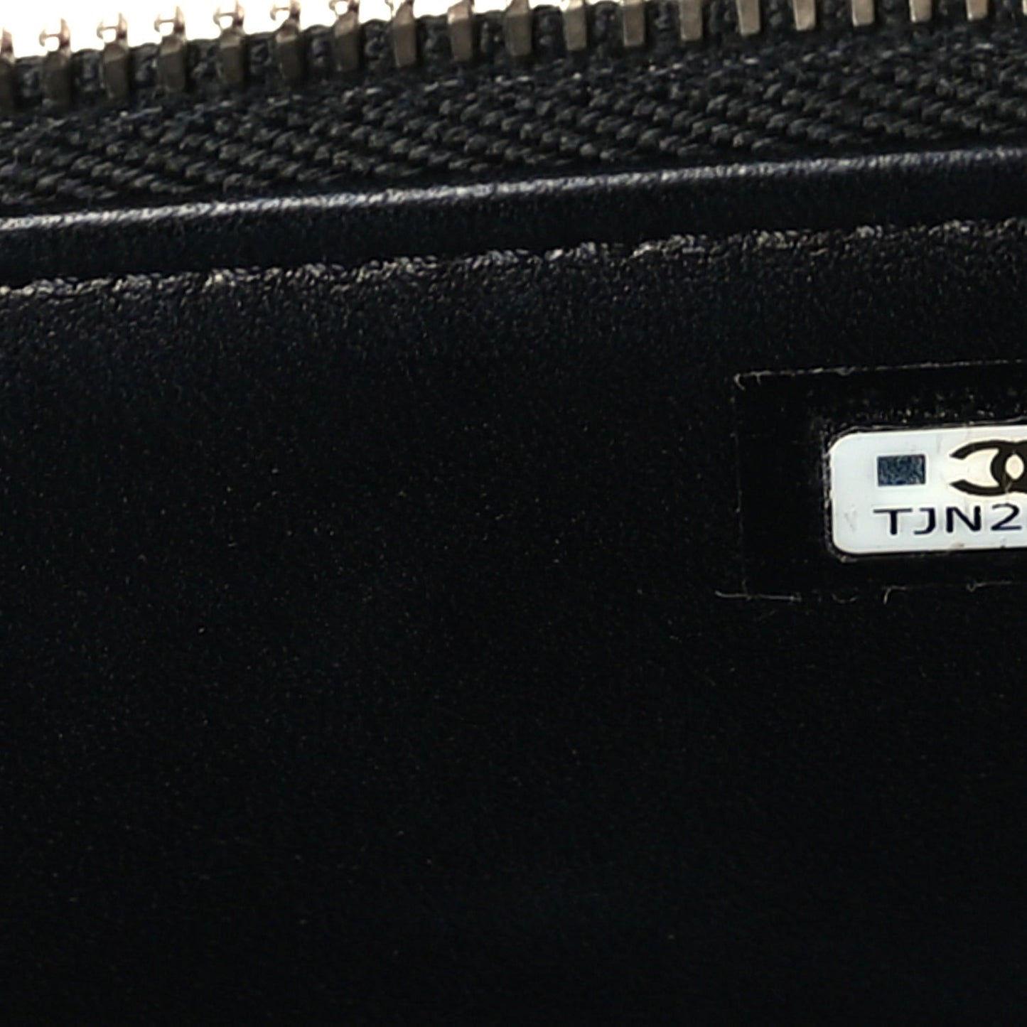 Lambskin Enamel Quilted Logo Small Vanity Case With Chain  Black