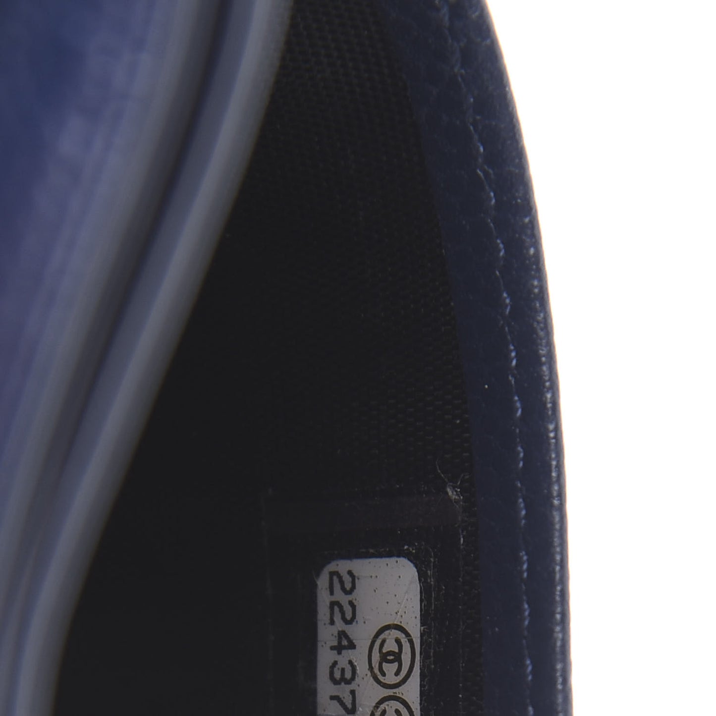 Caviar Chevron Quilted Card Holder Navy