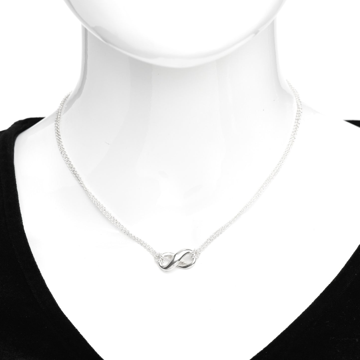 Sterling Silver Figure 8 Pendant Necklace