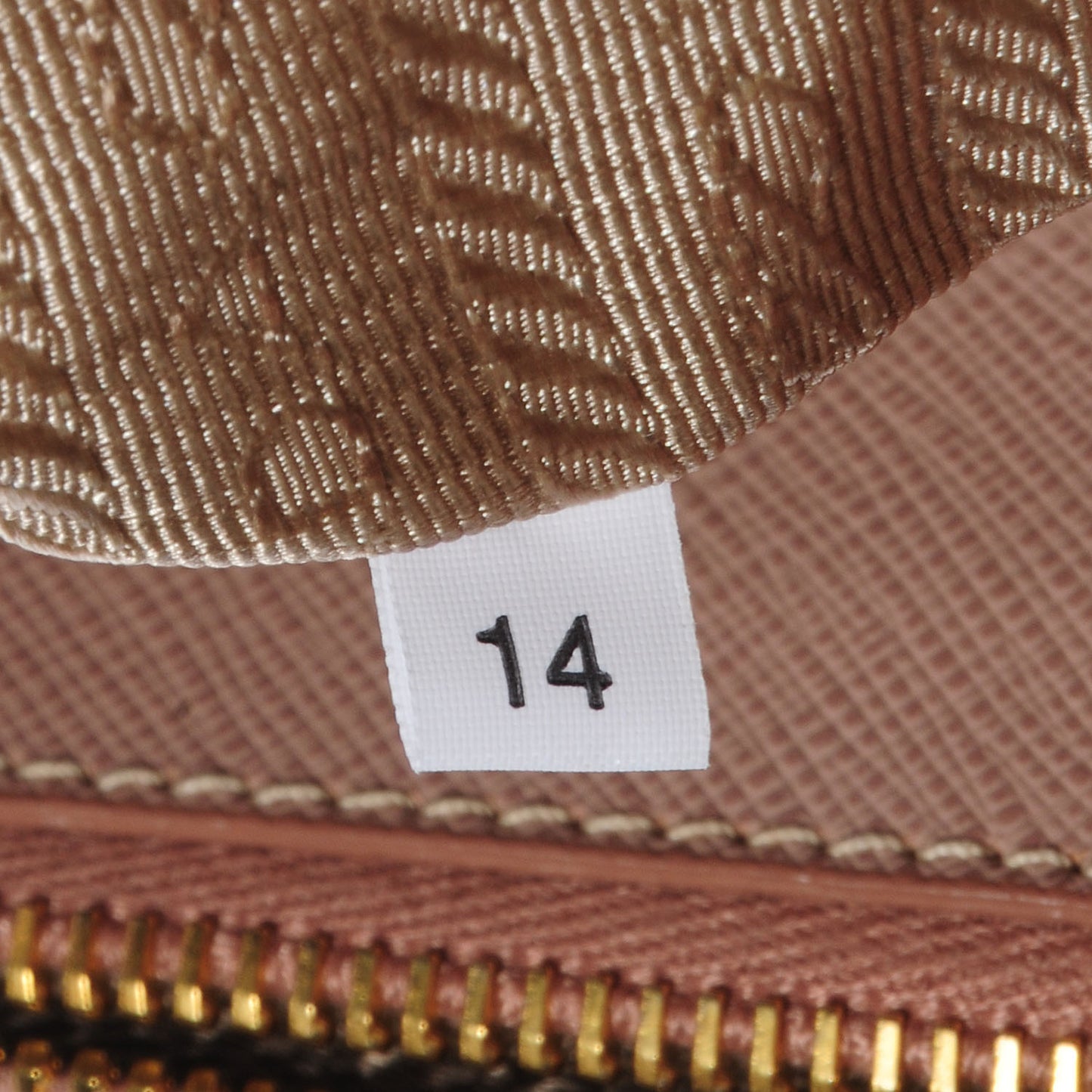 Saffiano Lux Large Double Zip Tote Cammeo