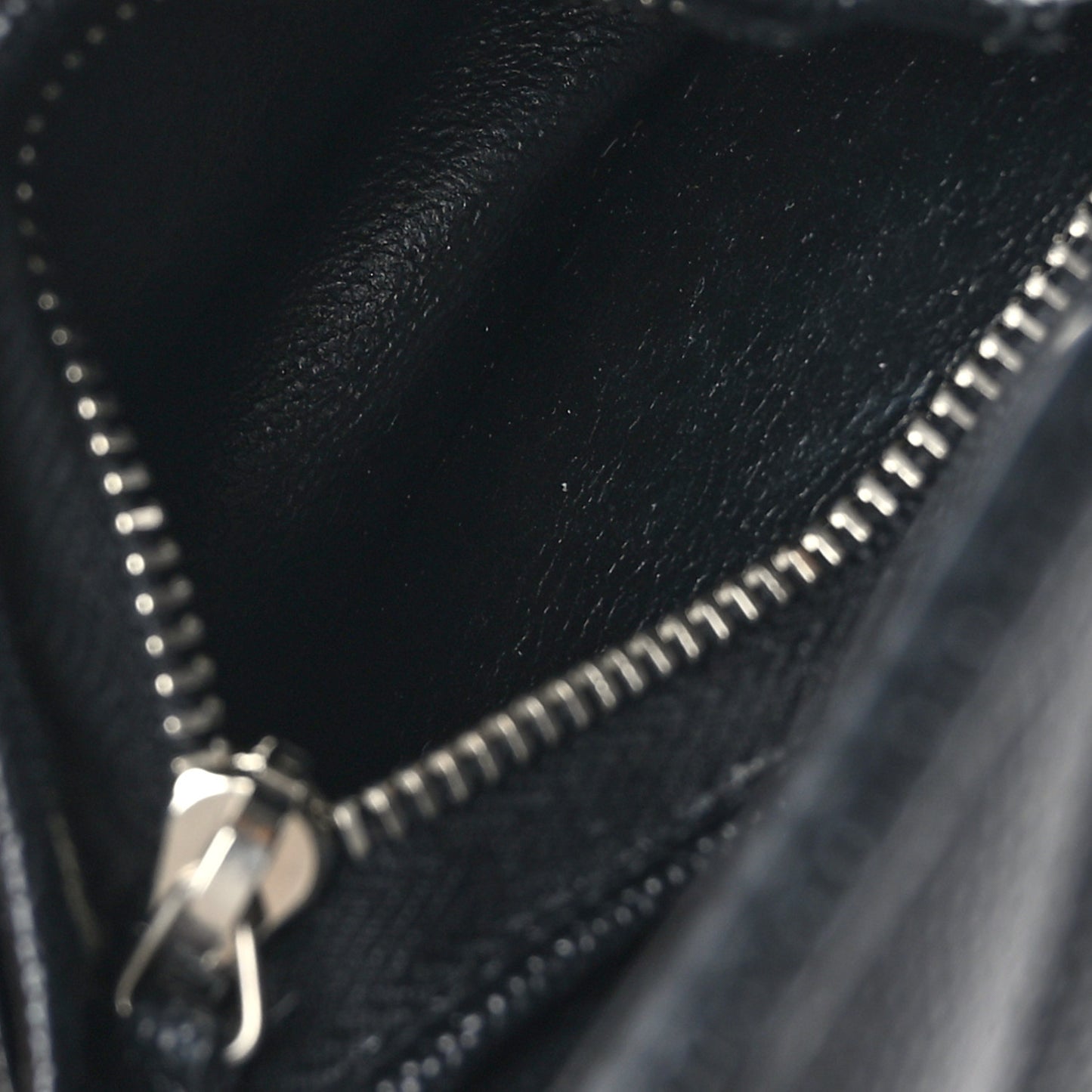 Grain De Poudre Matelasse Chevron Monogram Card Case Black