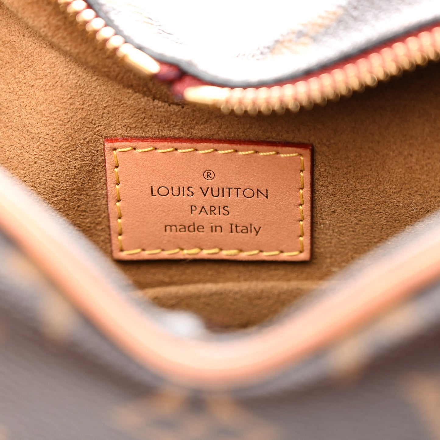 Monogram Game On Coeur