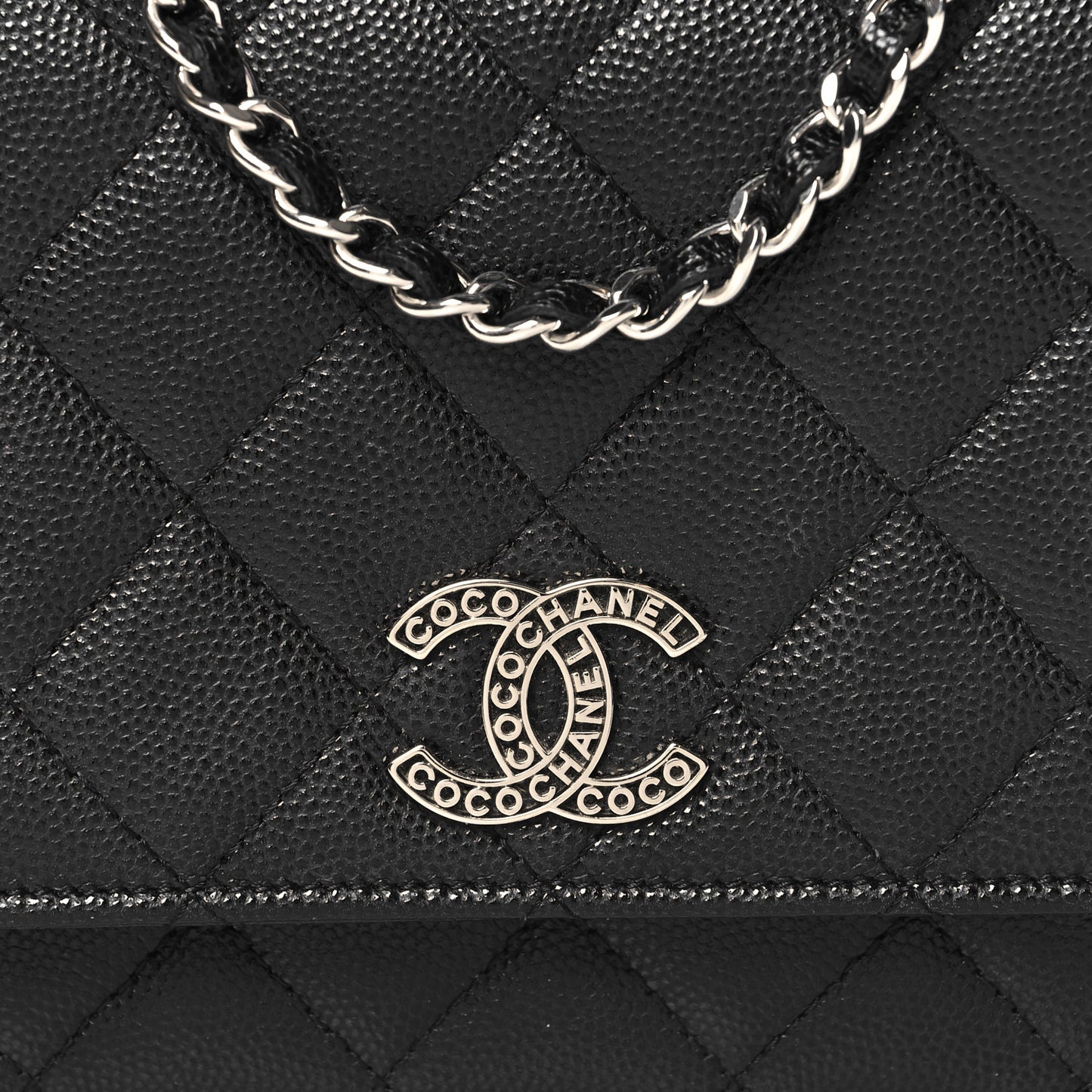 Caviar Quilted CC Logo Wallet on Chain WOC Black
