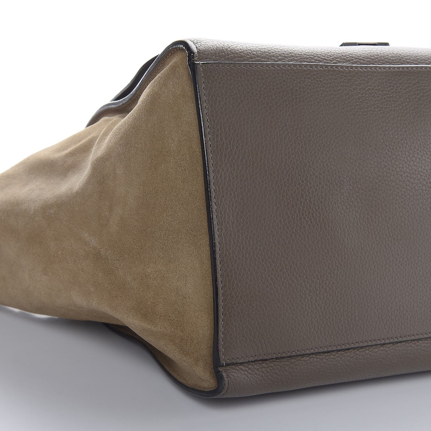 Drummed Calfskin Suede Medium Trapeze Souris