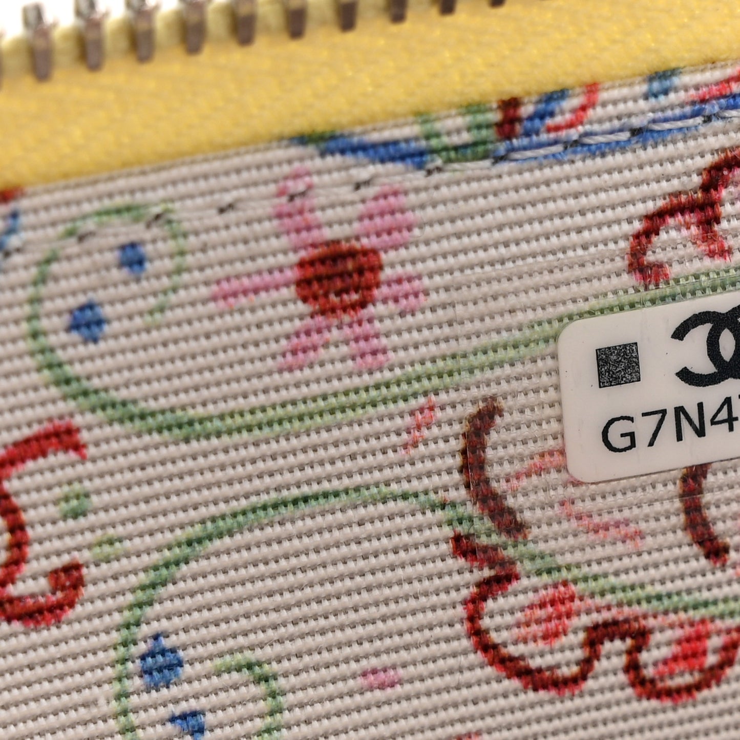 Caviar Quilted CC Zip Around Card Holder Yellow