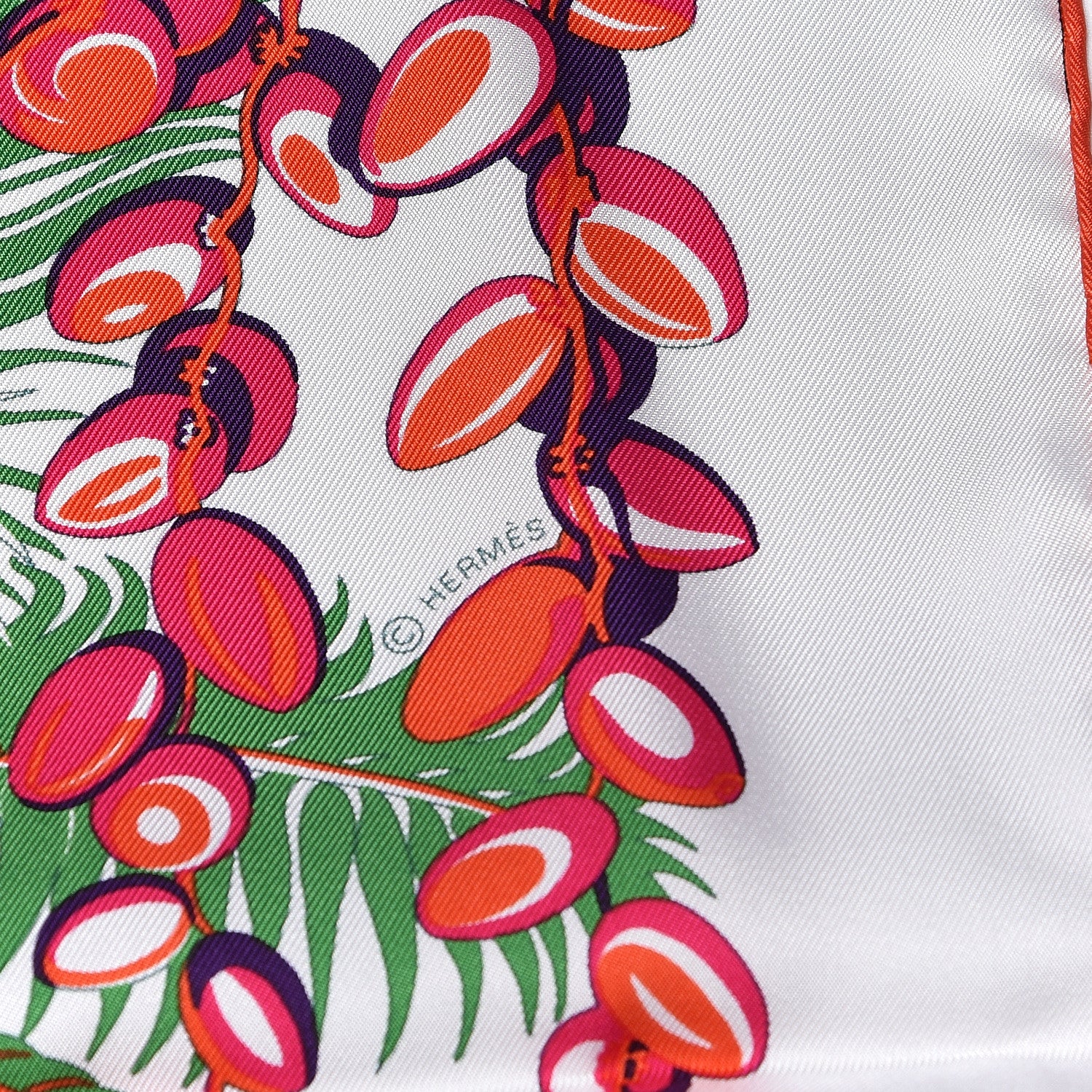Hermes Silk Mythiques Phoenix Coloriage Scarf 90 Blanc Vert Rouge 4 of 5