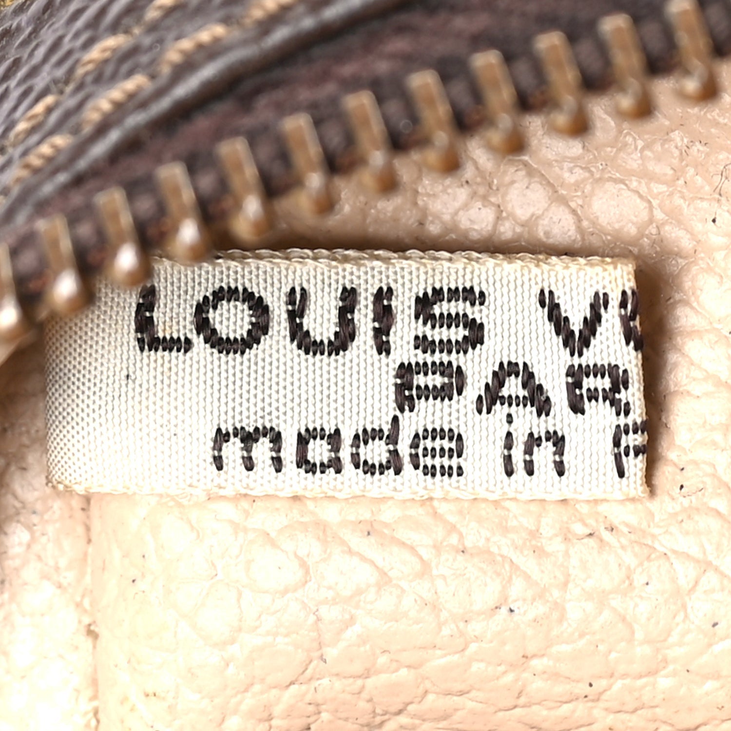 Louis Vuitton Monogram Trousse Toilette 19 7 of 7