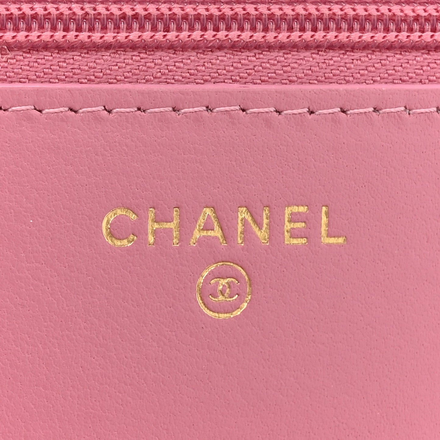 Tweed Quilted Wallet On Chain WOC Pink