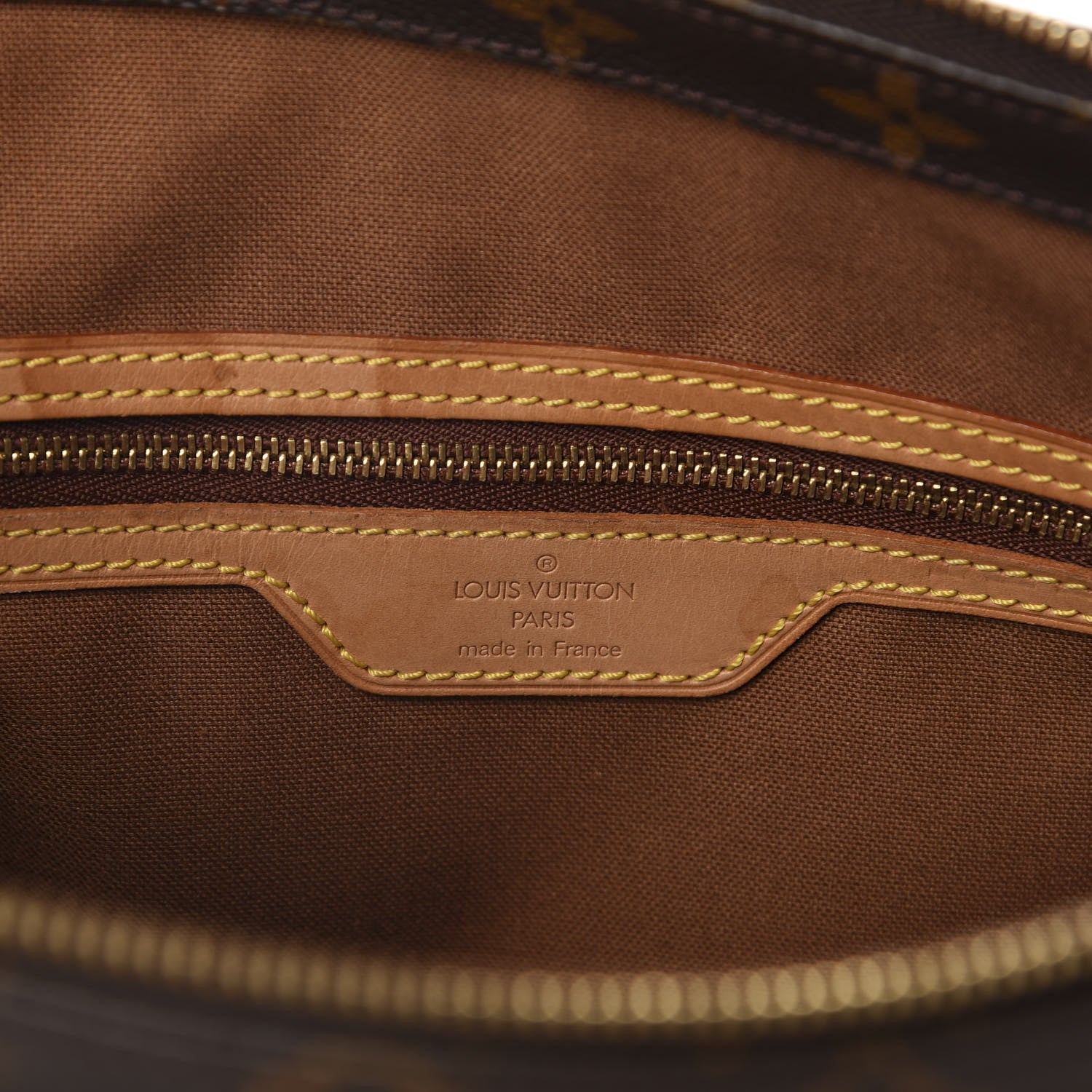 Louis Vuitton Monogram Cabas Mezzo 9 of 14