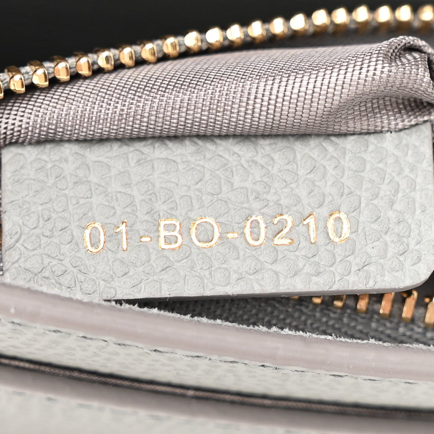 Calfskin 30 Montaigne 2 in 1 Pouch Grey