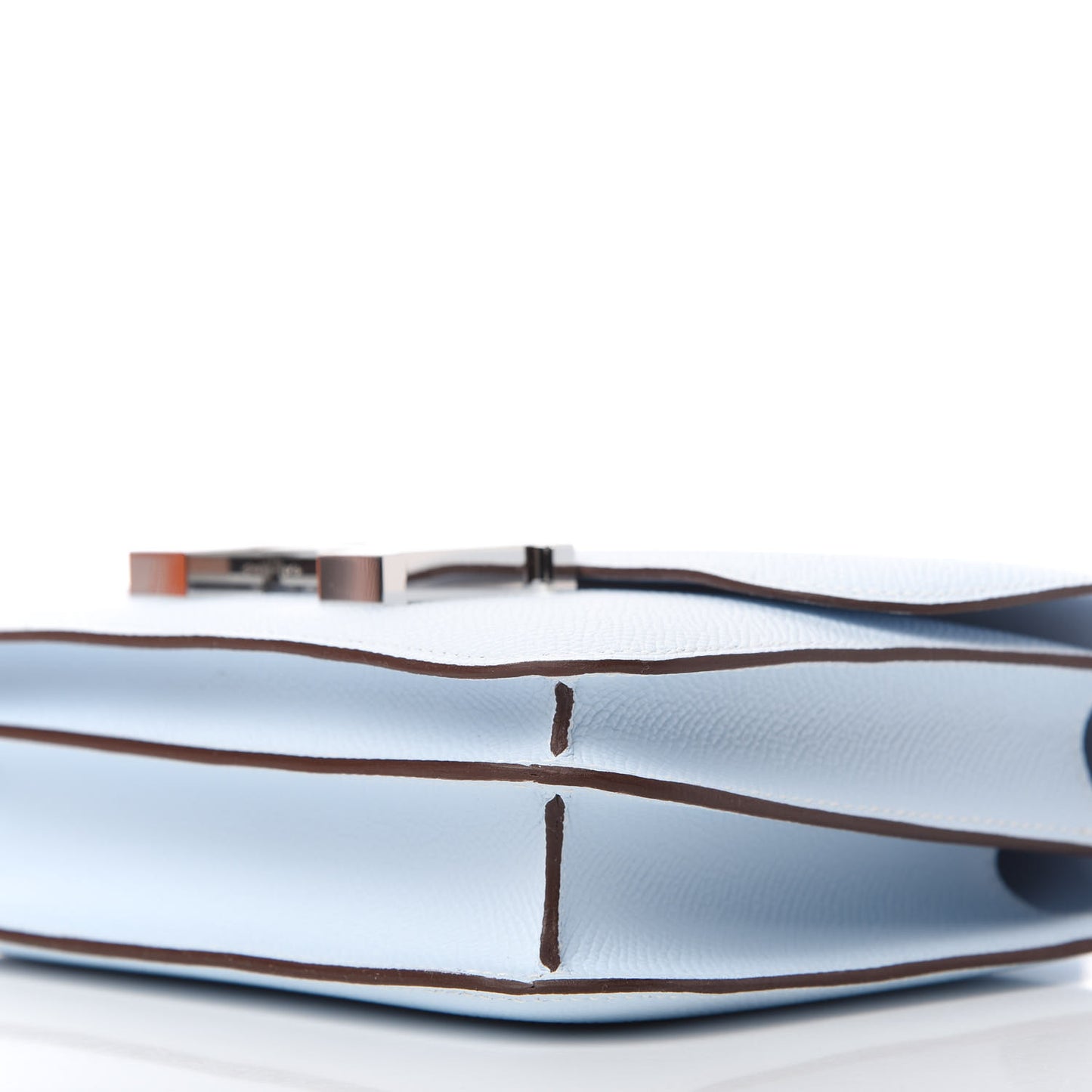 Epsom Constance 18 Bleu Brume