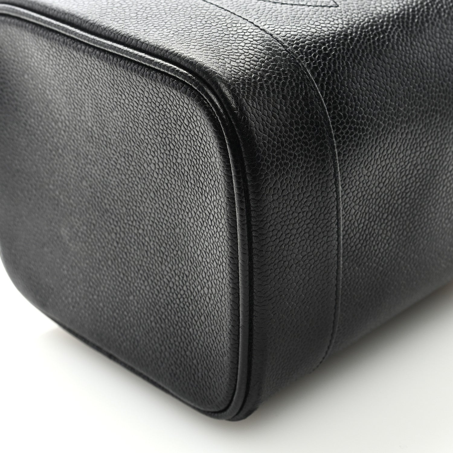 Chanel Caviar Vanity Cosmetic Case Black 9 of 9