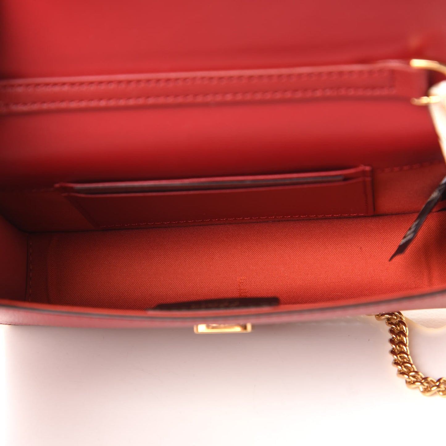 Vitello Cruise F is Fendi Envelope Belt Bag Fragola