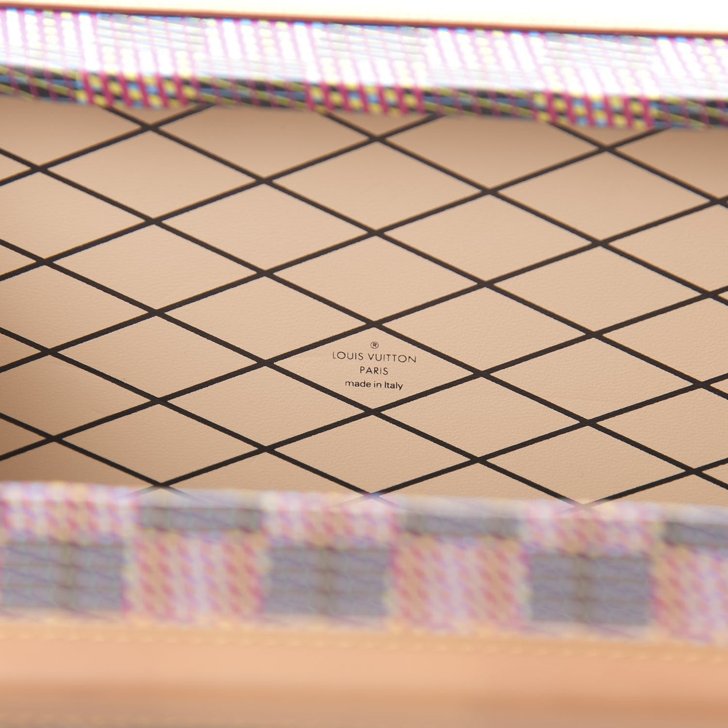 Monogram LV Pop Petite Malle Rose