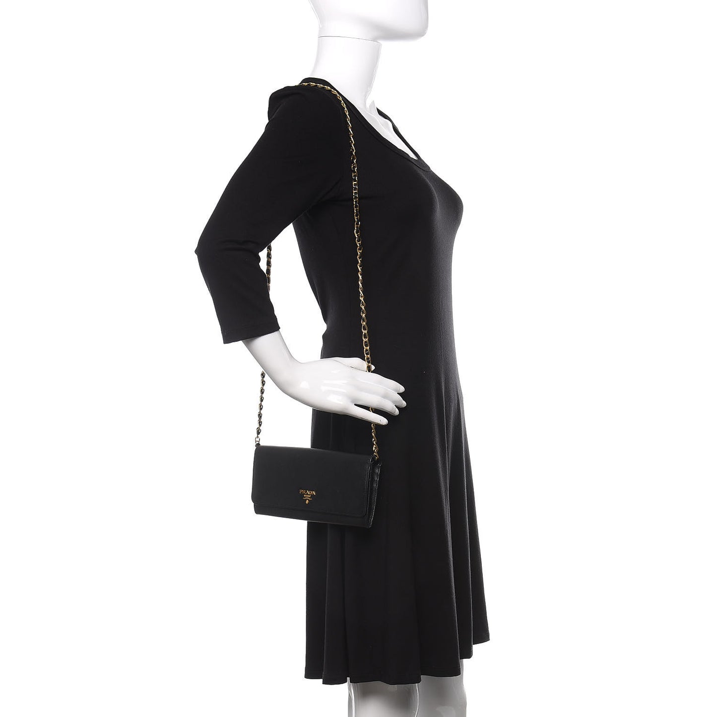 Saffiano Metal Oro Chain Wallet Black