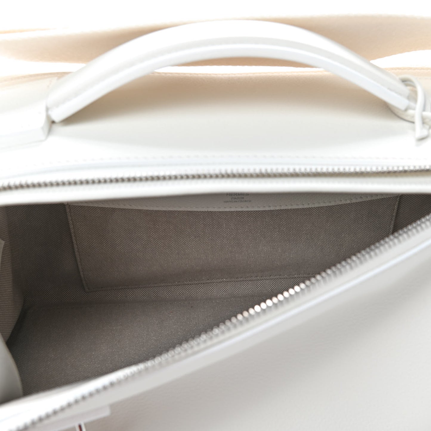 Evercolor Emile White