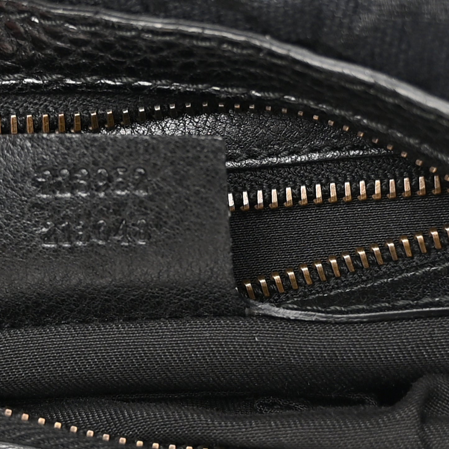 Monogram Medium Interlocking Hobo Black