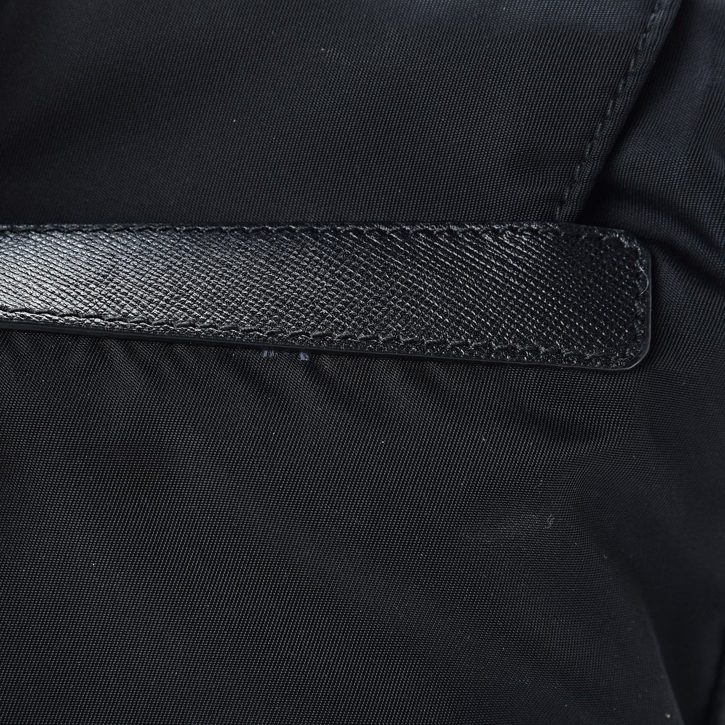 Nylon Vela Messenger Bag Black