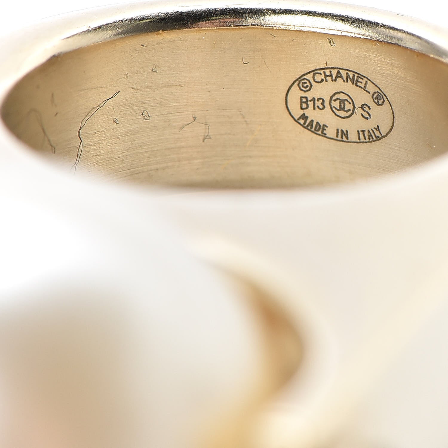 Chanel Pearl CC Ring 7 Gold 5 of 5