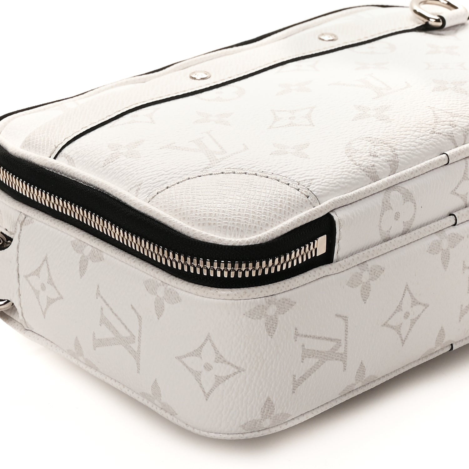 Louis Vuitton Taiga Monogram Alpha Messenger Optic White 7 of 8