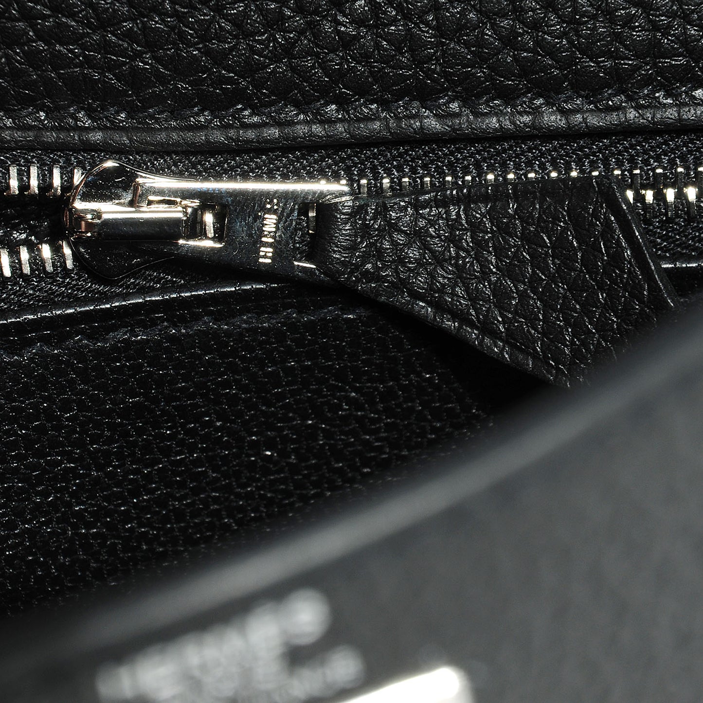 Togo Kelly Retourne 28 Black