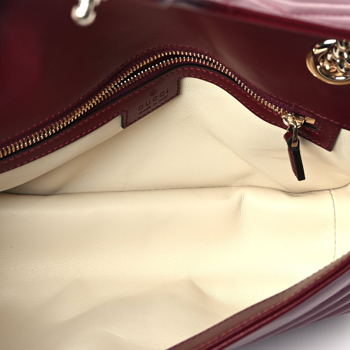 Calfskin Matelasse Small GG Marmont Shoulder Bag  Rosso Ancora