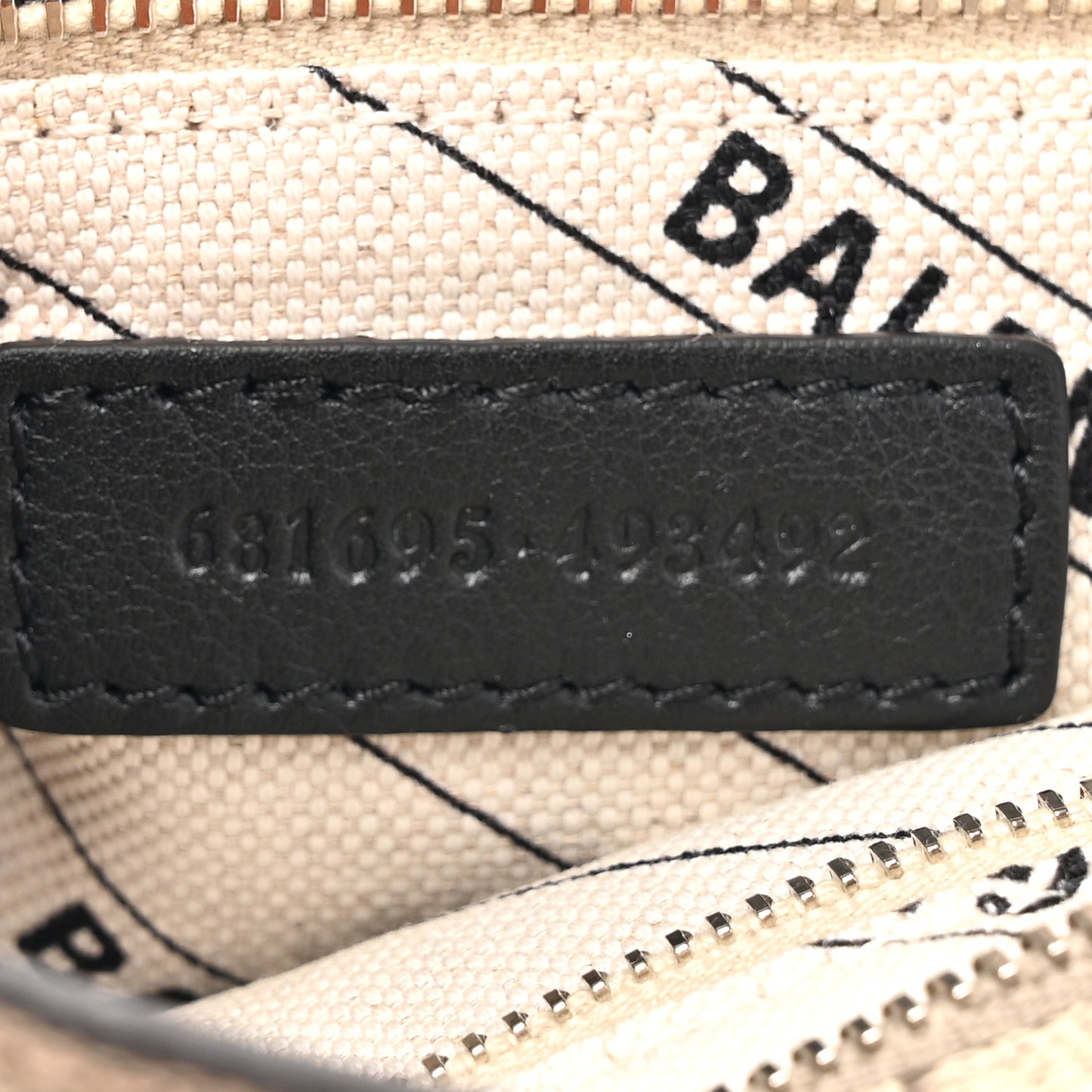 X GUCCI GG Supreme Monogram Neo Classic Silver Hardware City Beige Ebony